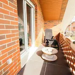 Charming House In With Garden View