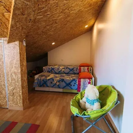 Nyaraló Charming House In With Garden View