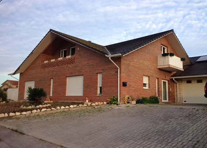 Charming House In With Garden View Dom wakacyjny *