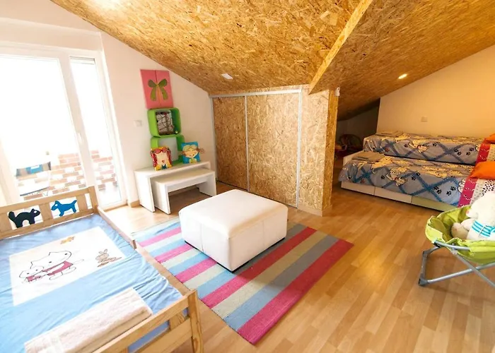 Charming House In With Garden View Dom wakacyjny *