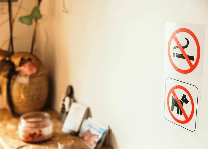 Charming House In With Garden View Dom wakacyjny