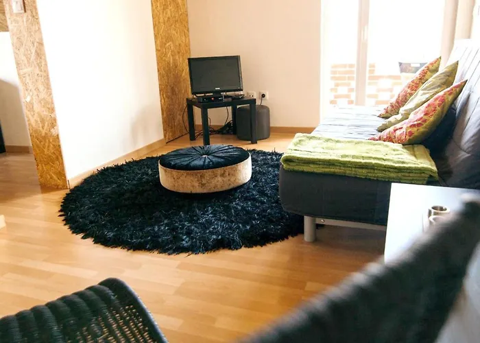 Dom wakacyjny Charming House In With Garden View Ponte de Vagos